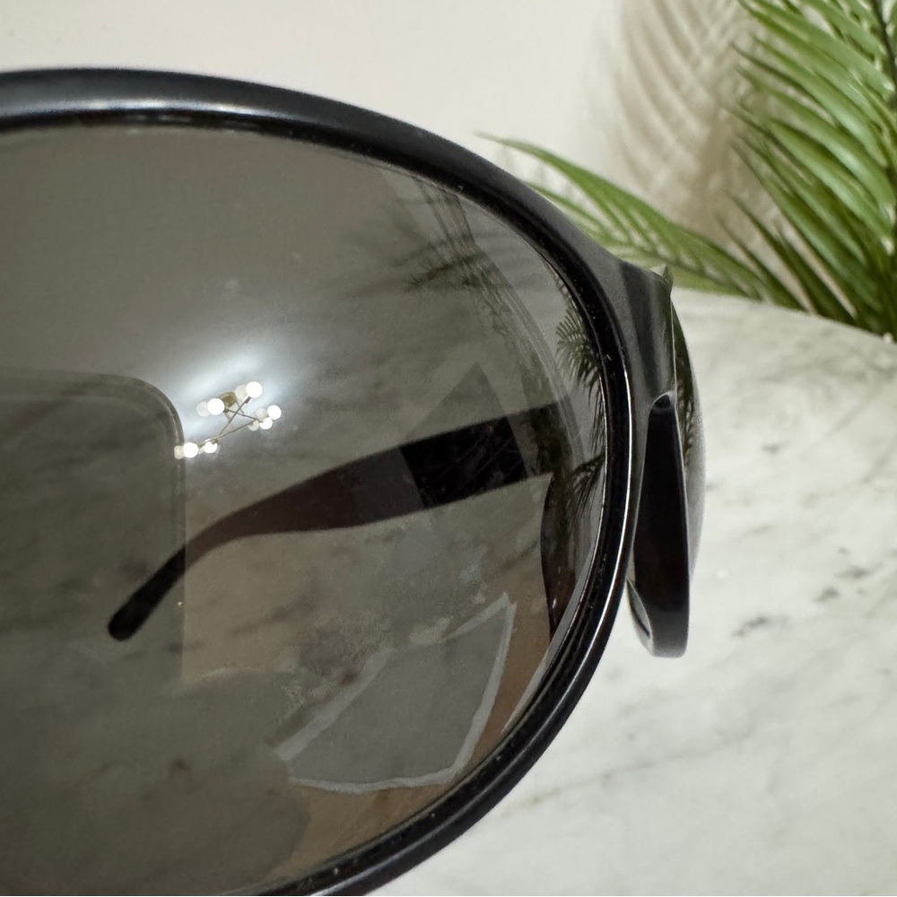 Valentino Sunglasses Women’s - Picture 11 of 12